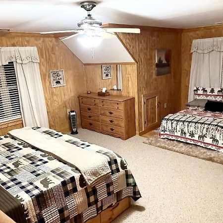 One Of A Kind Rustic Log Cabin Near Bryce Resort - Large Game Room - Fire Pit - Large Deck - Bbq Basye Екстериор снимка