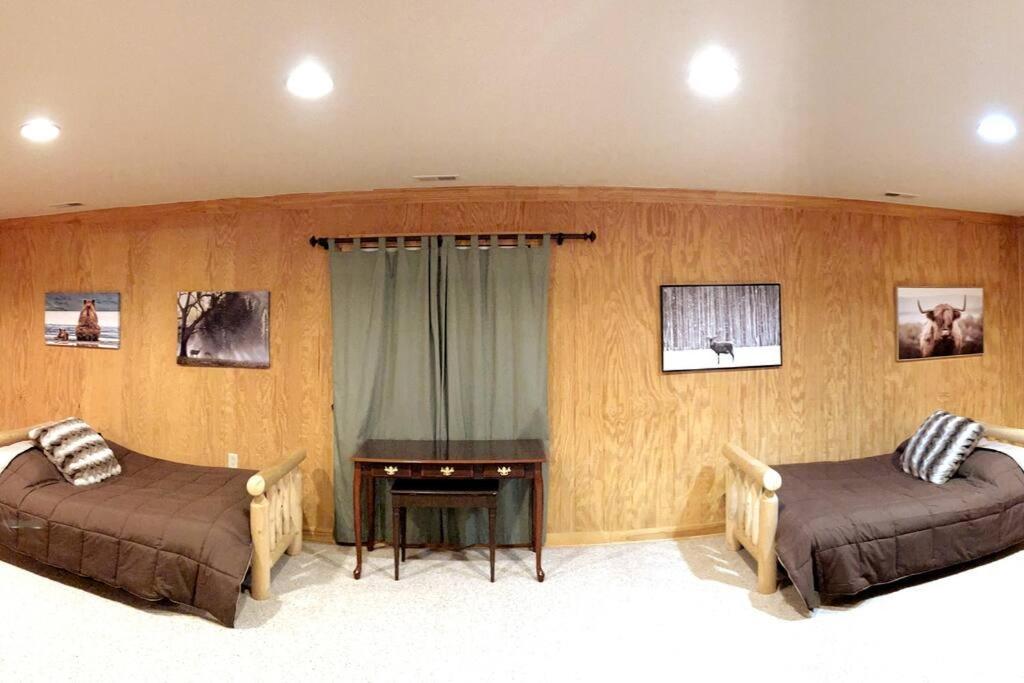 One Of A Kind Rustic Log Cabin Near Bryce Resort - Large Game Room - Fire Pit - Large Deck - Bbq Basye Екстериор снимка